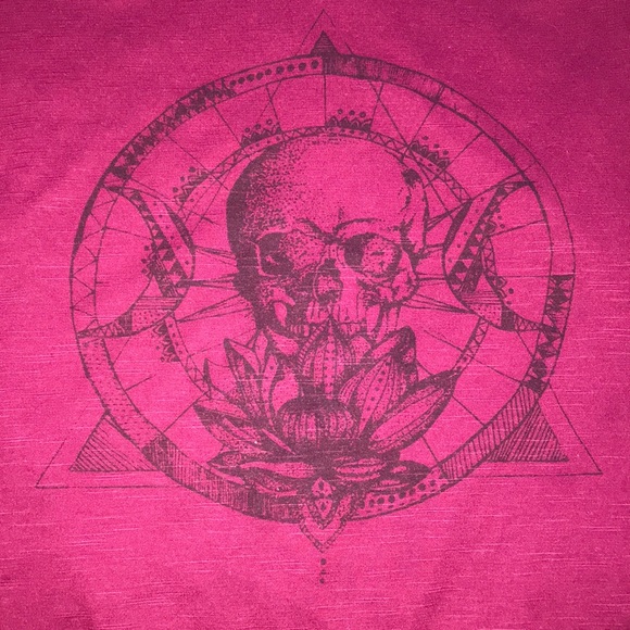 Maroon Lace Back Skull Girls Tank Top - Picture 1 of 6